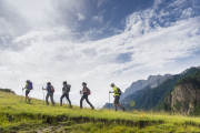 Caminant al Colell amb el Pedraforca de fons
