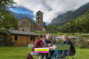 Senderistes a la gîte de Mérens les Vals