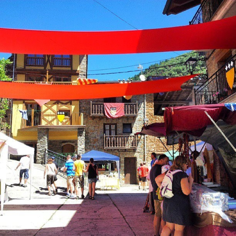Mercat catar festes castellbo