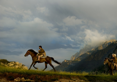Cátaros a caballo en el Collell, Gósol, Berguedà