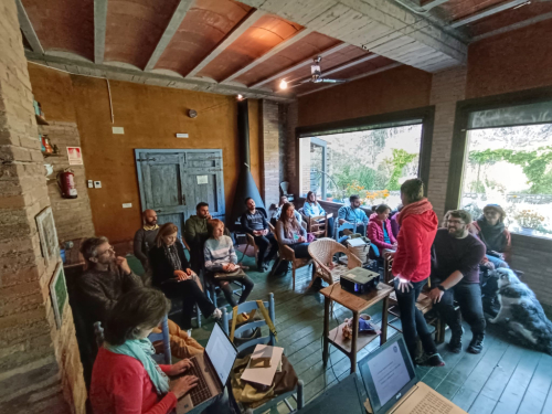 Grup d'establiments treballant per les bones pràctiques d'acollida