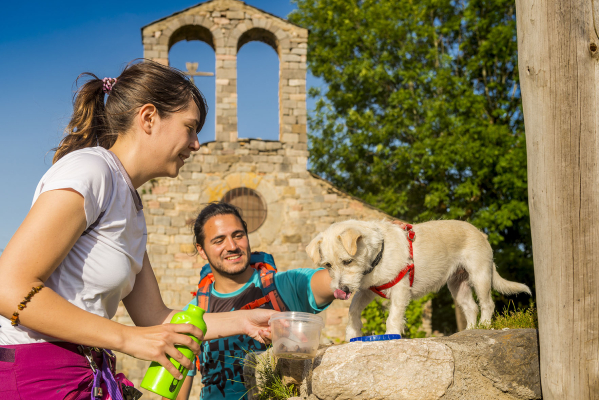 Senderismo con perro_ Sant Serni de Coborriu