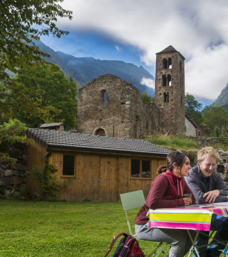Senderistas en la gîte de Mérens les Vals