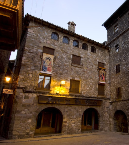 Casco antiguo de Bagà_Plaza Porxada